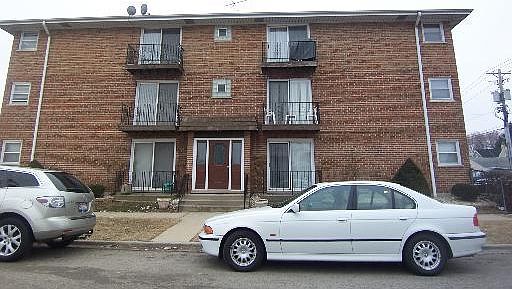 1st image of 3460 N Harlem Ave APT 2E