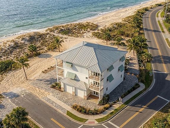 3rd image of 5698 Estero BLVD