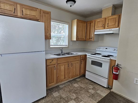 2nd image of 3838 Patriot Ln
