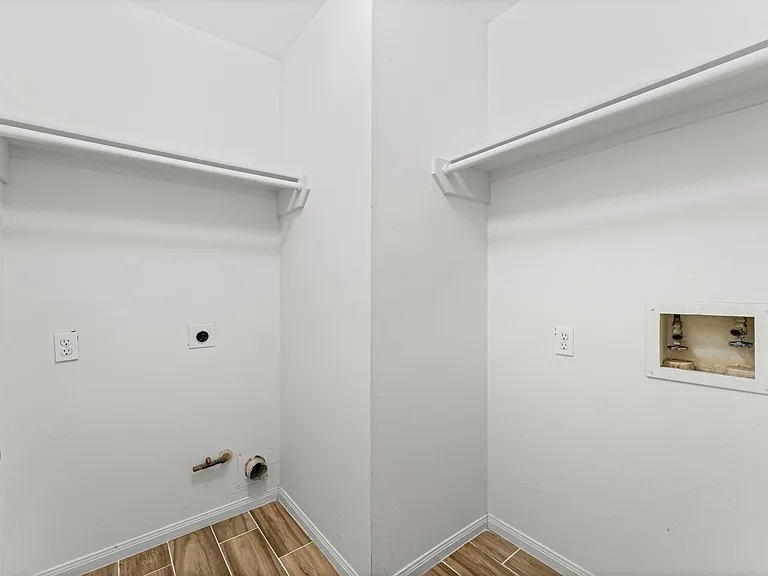 12211 Bringate Ct — Photo 10