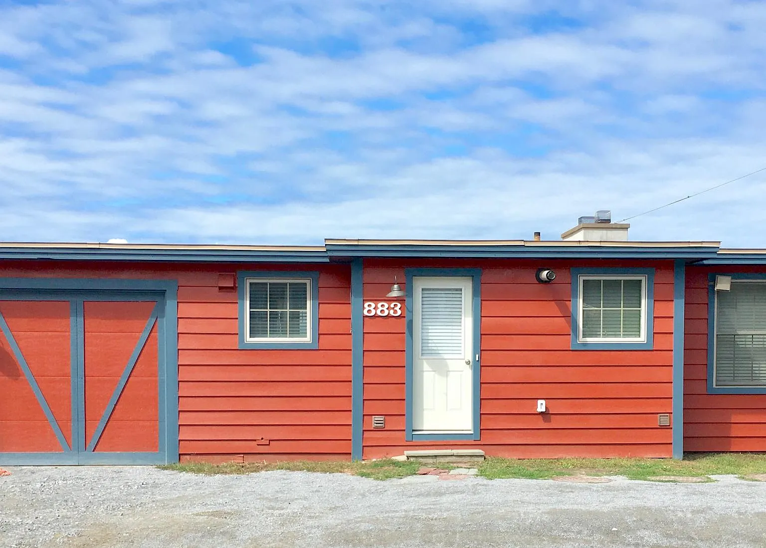 3 bed, 2000 sqft, $4,550 — Photo 1