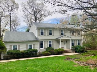 63 Poplar Dr, Morris Plains, NJ 07950