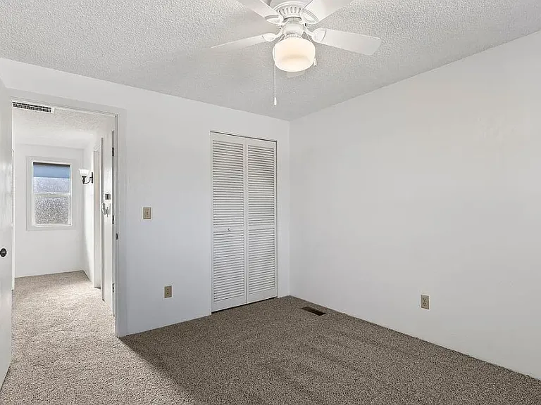 207 S 8th Ave #7 — Photo 7