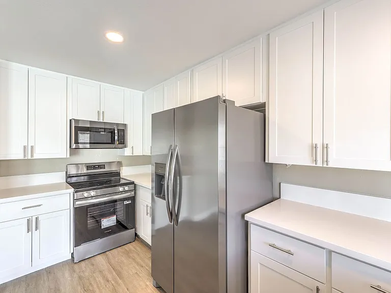 343 Greenbriar Townhouse Way — Photo 12