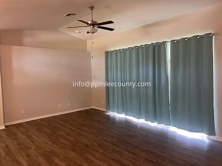 2329 NW 31st St — Photo 7