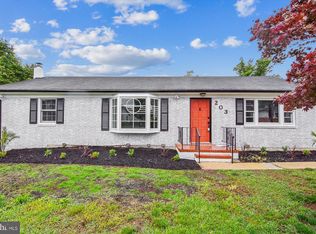 203 Warfield Rd, Glen Burnie, MD 21060