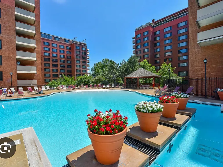 1021 Arlington Blvd #403 — Photo 8