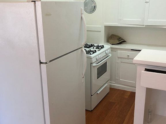 2nd image of 2160 Van Ness Ave APT 10