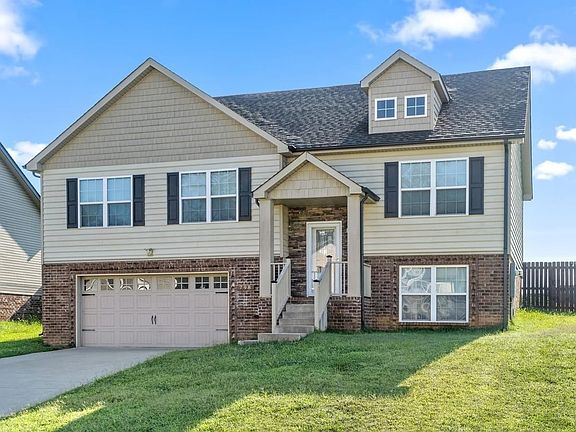 4th image of 798 Banister Dr