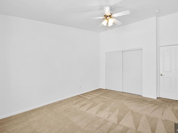 4th image of 7105 Glade Ave