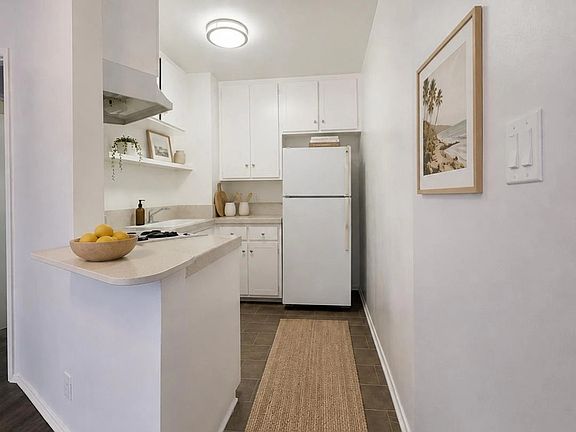 2nd image of 3721 S Bentley Ave APT 6