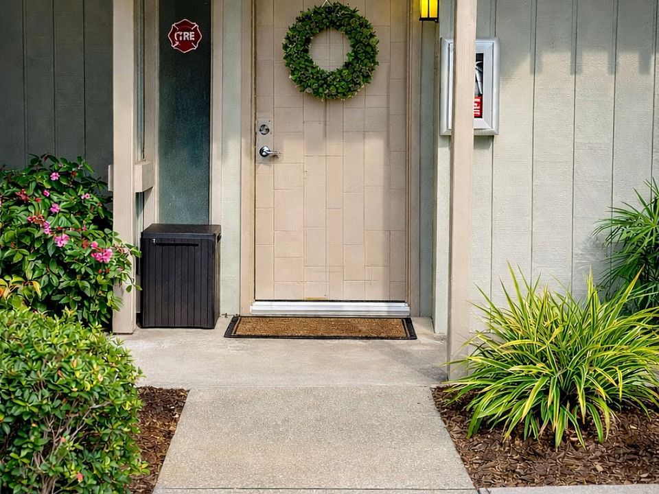 1st image of 2252 Burnway Rd