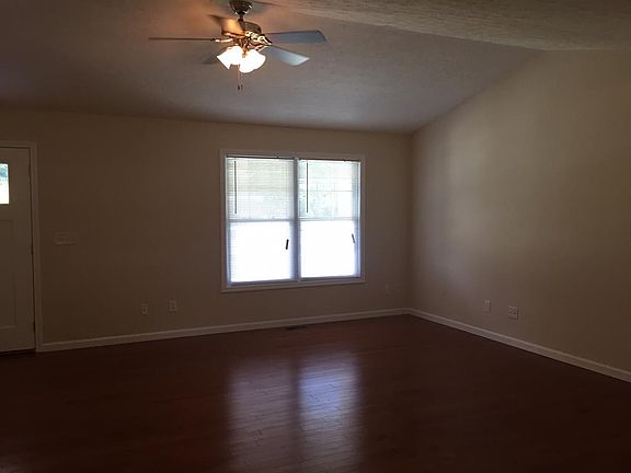 2nd image of 982 N Pickard Ave
