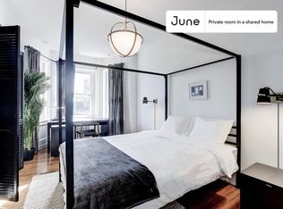 773 10th St SE #1-2B, Washington, DC 20003