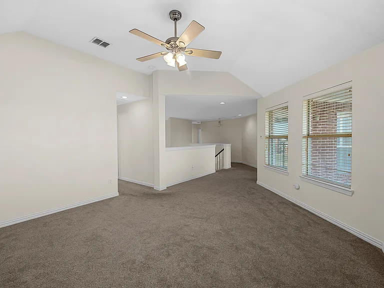 9720 Zembriski Dr — Photo 19