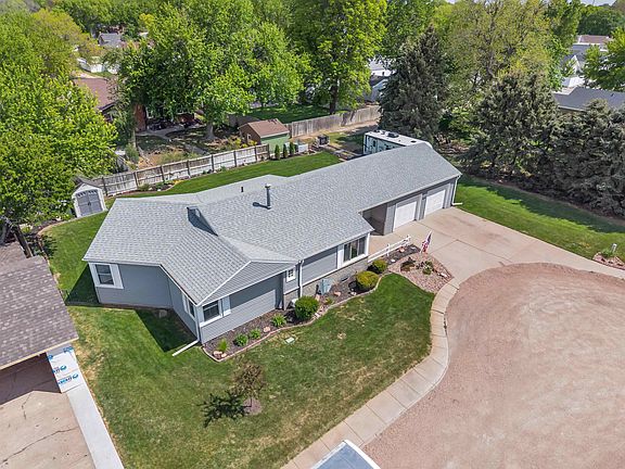 2nd image of 2 Perry Dr