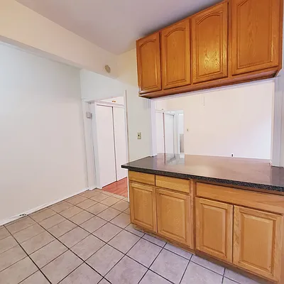 Rented by New York Residence | media 29