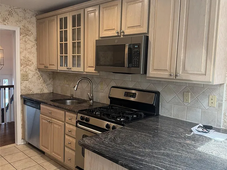 2955 Bond Dr — Photo 9