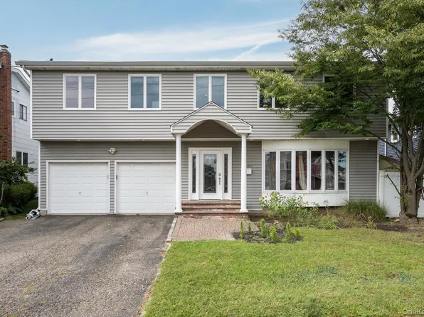 3060 Shore Drive, Merrick, NY 11566
