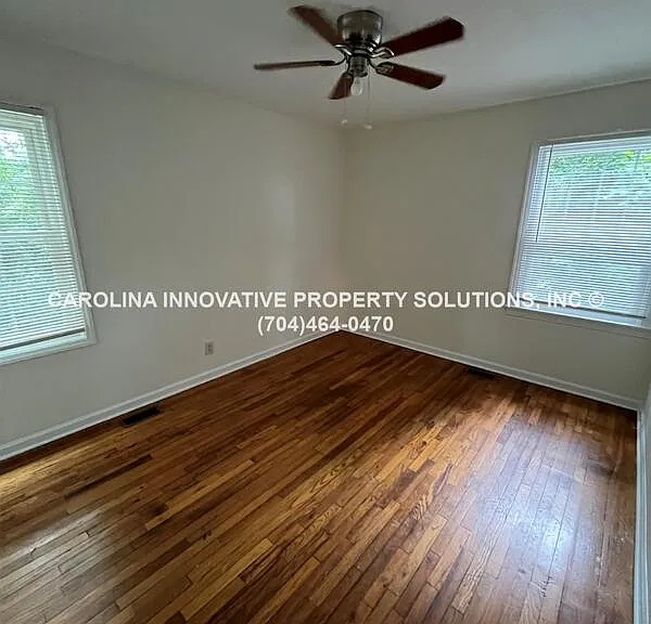 2824 Phillips Ave — Photo 16
