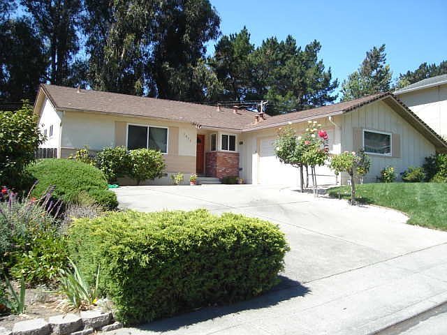 1st image of 3472 Fleetwood Dr