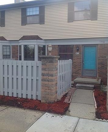 3rd image of 1921 Vine Way Dr
