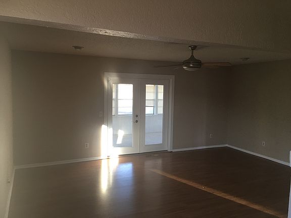 5th image of 513 Greenwood Dr