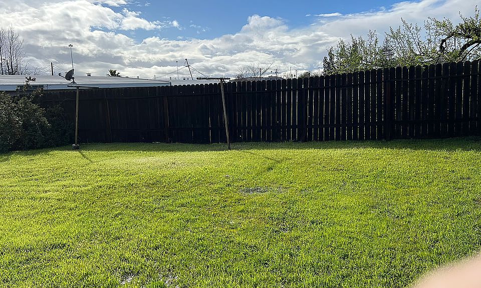 Large Fenced Back Yard
