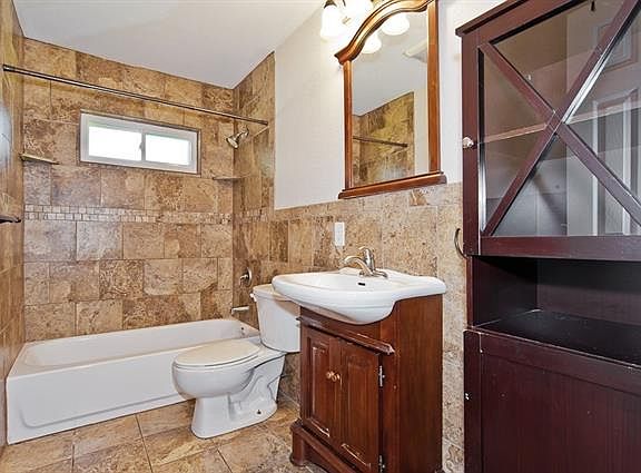 5th image of 8816 Lavalle Ln