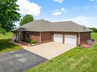 26391 S 615th Rd, Grove, OK 74344