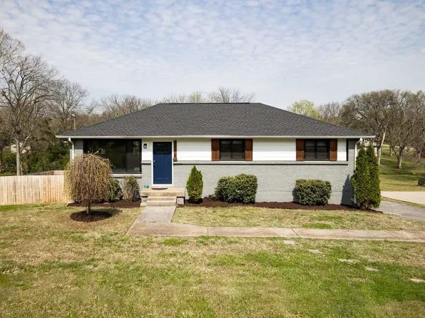 909 N Graycroft Ave, Madison, TN 37115