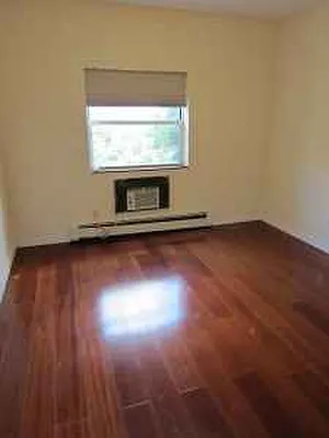 Rented by Astoria Sterling Realty | media 9