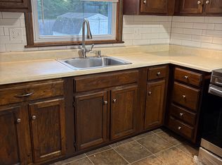 45 Orlando St #45, Feeding Hills, MA 01030