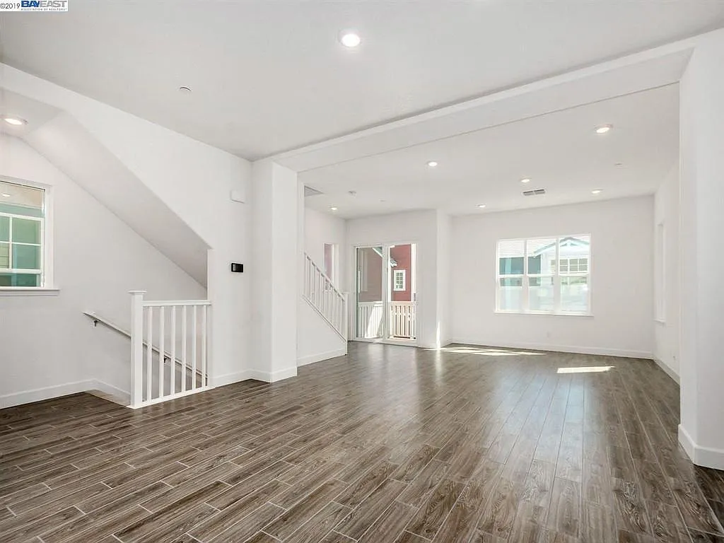 51 Huested St — Photo 3