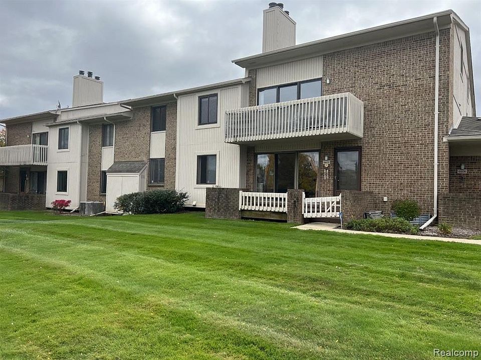 6600 Maple Lakes Dr, West Bloomfield, MI 48322 Zillow