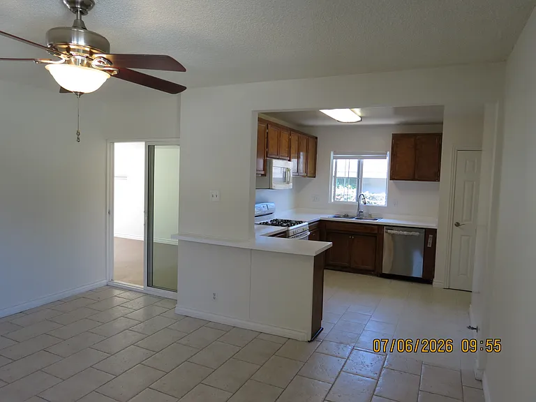 1448 Grove Ave — Photo 17