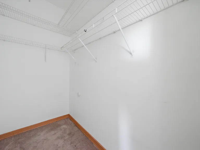 330 N Jefferson St #1606 — Photo 12