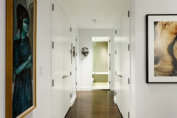 Sold by A & I Broadway | media 23