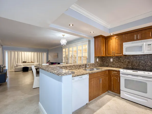 380 NW 67th Street Apt 101, Boca Raton, FL 33487