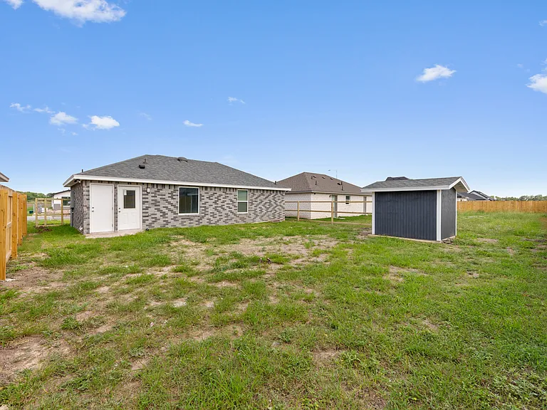 668 Foster Ln — Photo 14