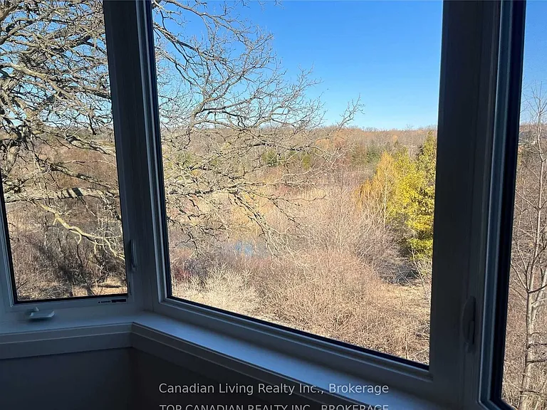 563 New England Ct W — Photo 25
