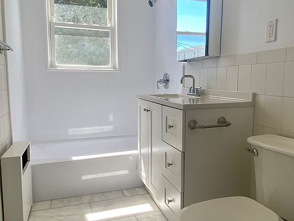 landlord_unit_photo_67079586_2