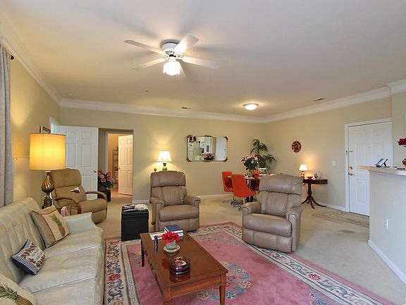 3rd image of 1531 Cambridge Lakes Dr #20