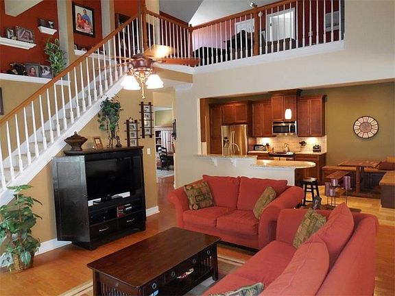 3rd image of 2028 Wildcat Cliffs Ln