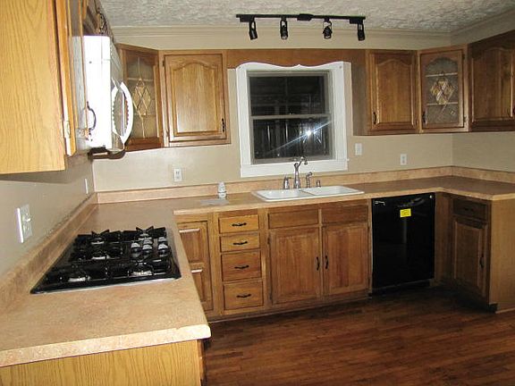 4th image of 1601 Wilkinson Pike