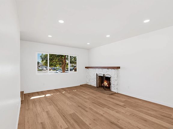 4th image of 4026 Palm Ave