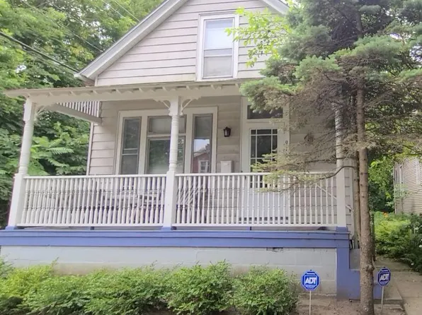 910 Gaffield Pl, Evanston, IL 60201