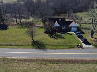 900 Doe Run Rd, Hillsville, VA 24343