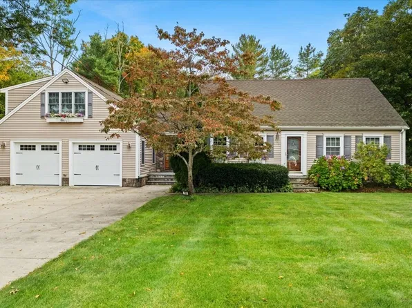 104 Short St, South Easton, MA 02375