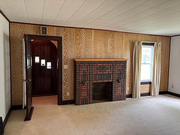 2nd image of 328 Miller Ave